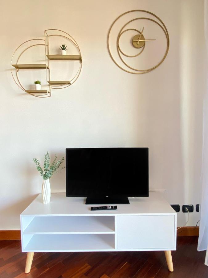 Sunset Escape Apartment - Panoramic Terrace Fiumicino Eksteriør billede